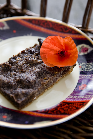 Mohnkuchen Mohnblüte Teller